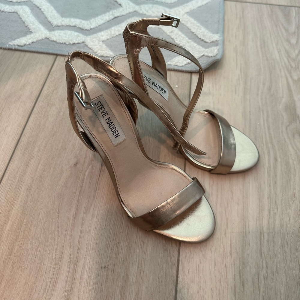 Gold Steve Madden heels